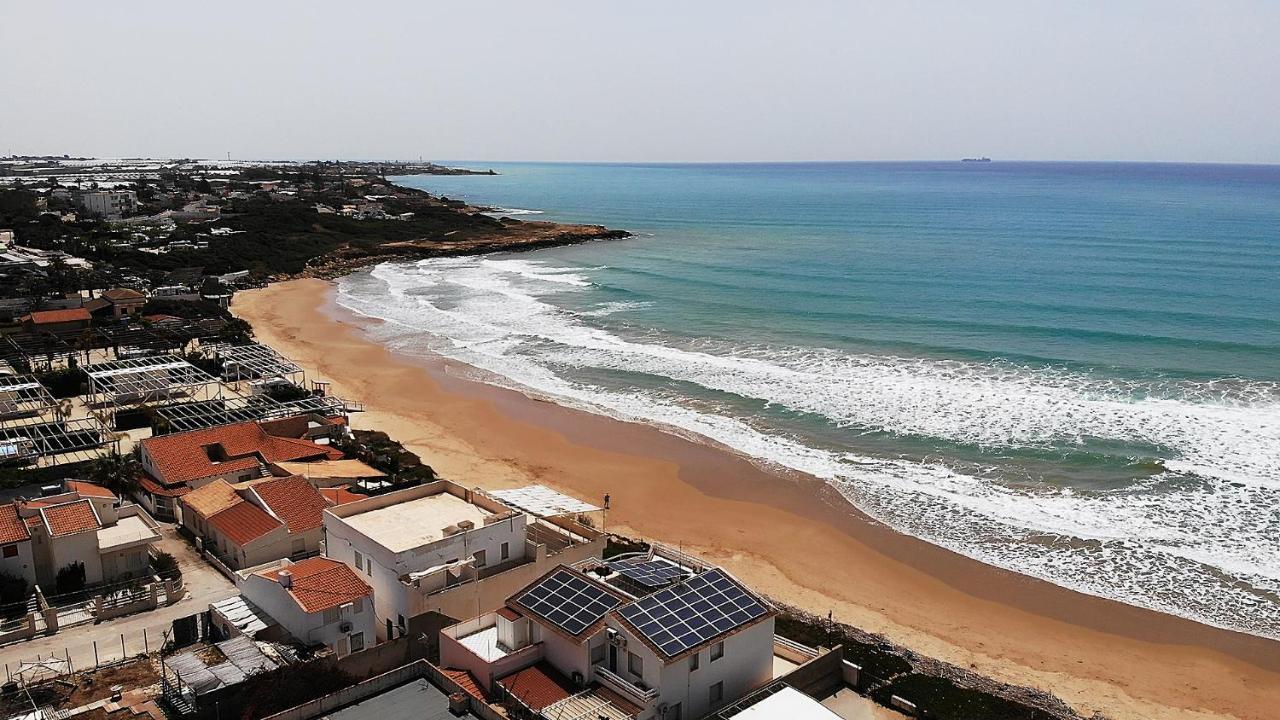 Casa Barca - Le Chiavi Degli Iblei Apartment Punta Braccetto Bagian luar foto